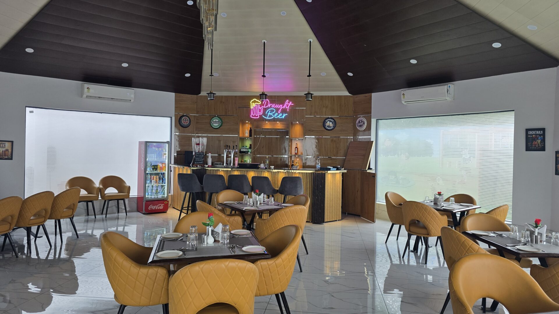 Indoor dining hall at La Aqua