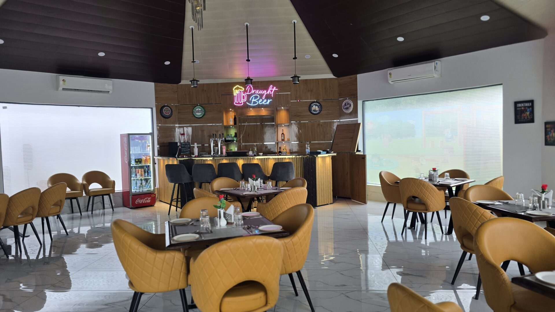 Dining hall wide view